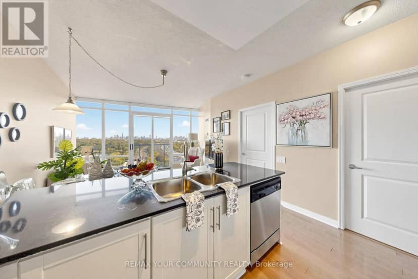 1506 - 15 Windermere Avenue — photo 20 of 40