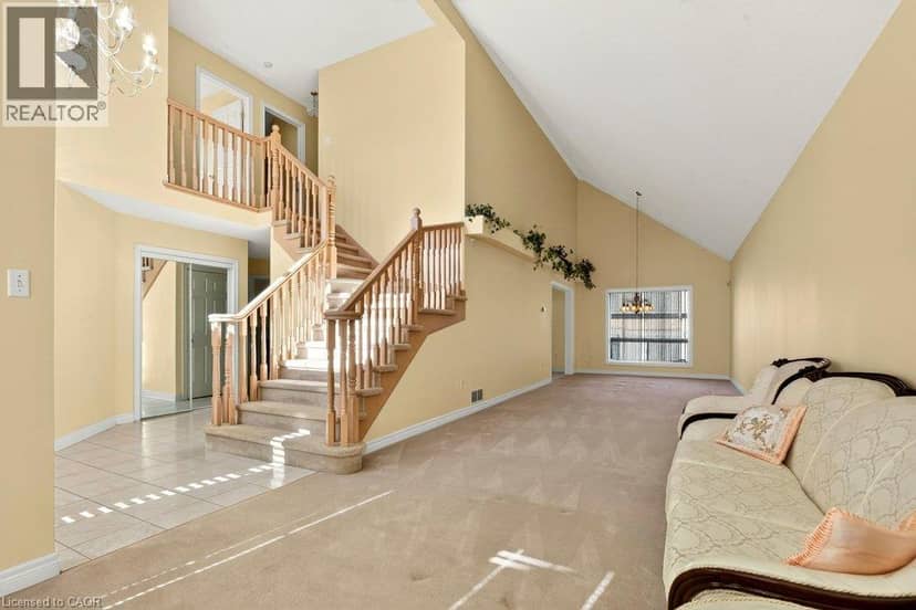 13 CHIANTI Crescent, Stoney Creek, photo 8