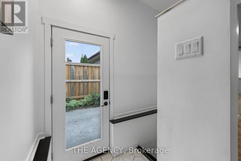 20 Ridge Point Drive — photo 21 of 27