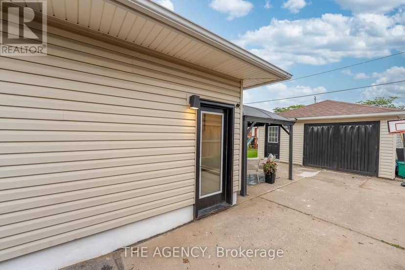 20 Ridge Point Drive — photo 22 of 27