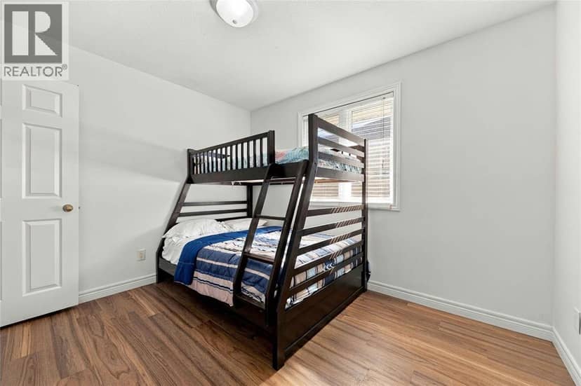 612 Graycliff Drive — photo 19 of 40