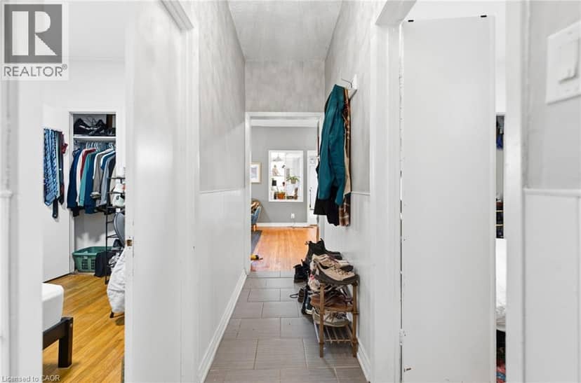 139 EUCLID Avenue, Toronto, photo 6