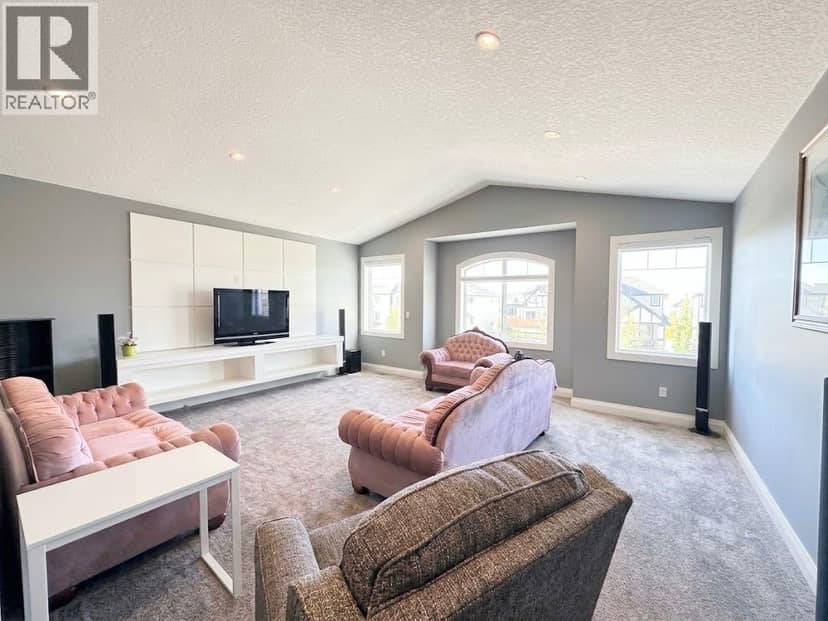 116 Kinniburgh Boulevard — photo 28 of 40