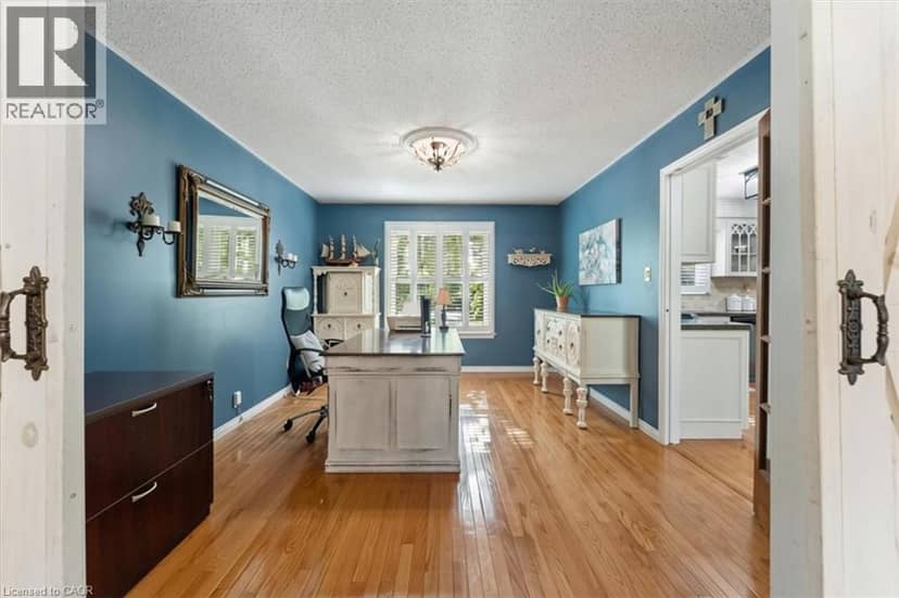 260 CORNWALLIS Road — photo 14 of 40