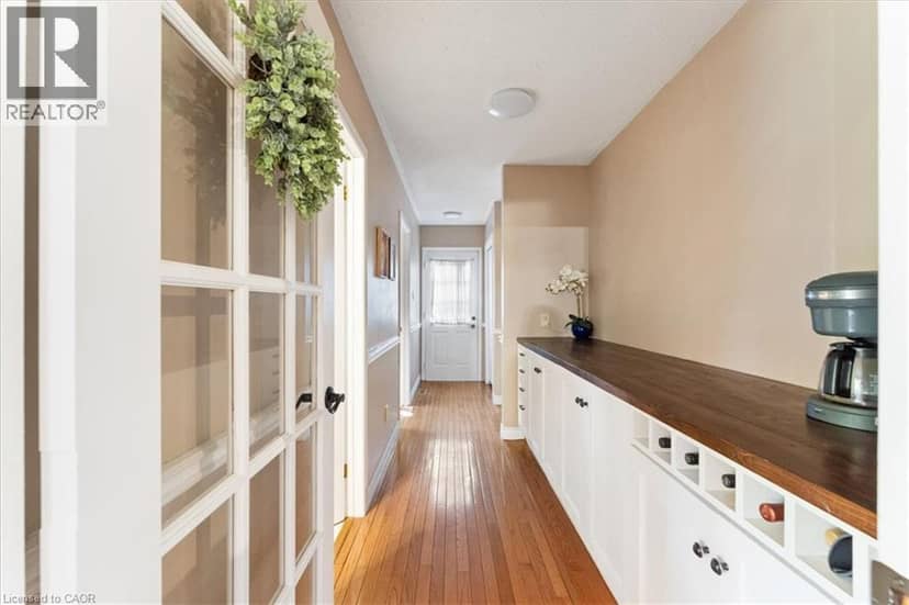 260 CORNWALLIS Road — photo 17 of 40