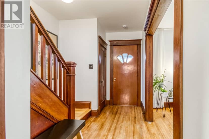54 Bloor Street, Sudbury, photo 2