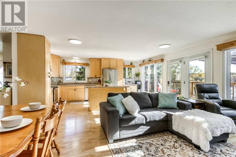 67 Burr Oak Drive, Naughton, photo 3