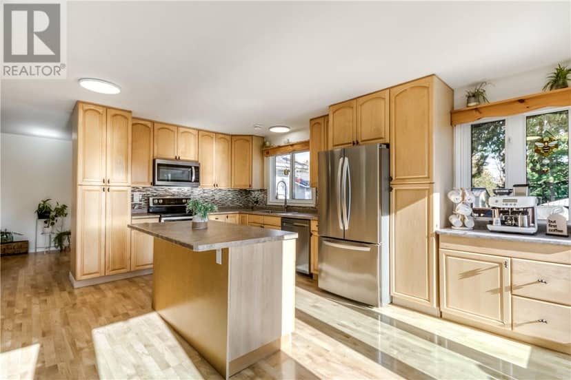 67 Burr Oak Drive, Naughton, photo 6