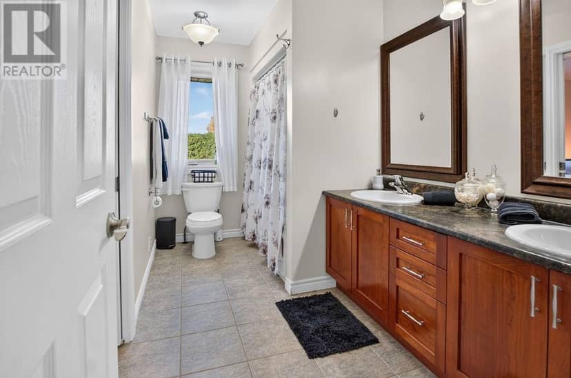 2276 Mildred Street — photo 17 of 38