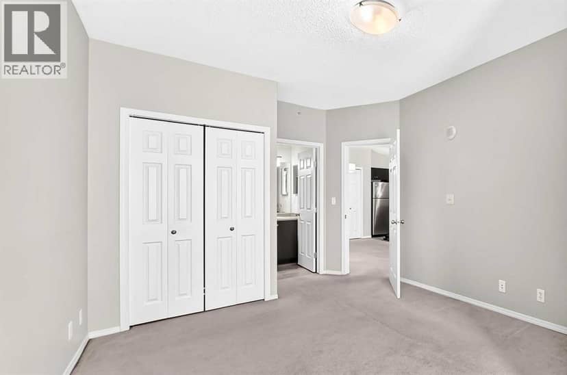 206, 325 3 Street SE — photo 21 of 39