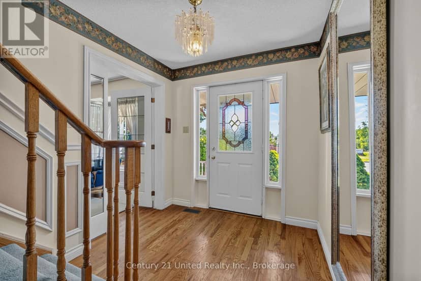 2317 Woodglade Boulevard — photo 12 of 40