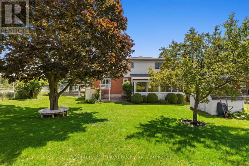 2317 Woodglade Boulevard — photo 3 of 40