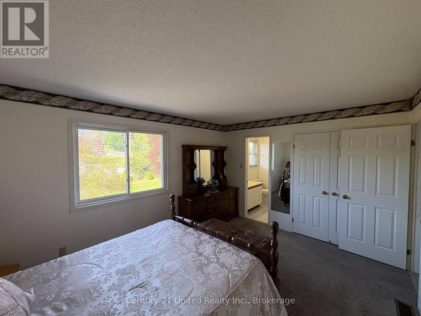 2317 Woodglade Boulevard — photo 32 of 40