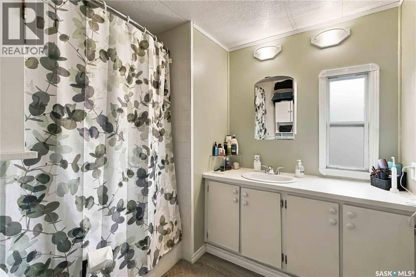68 1035 Boychuk DRIVE — photo 18 of 27