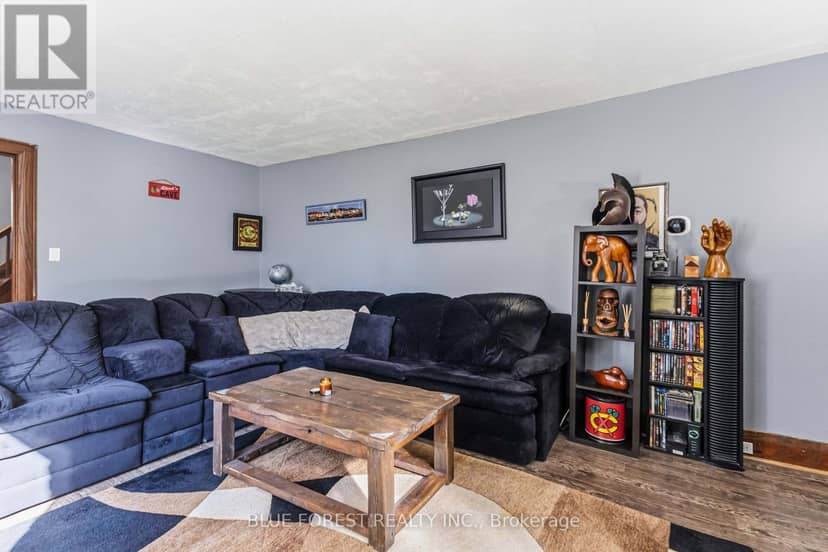 1228 Richmond Street, London East, photo 6