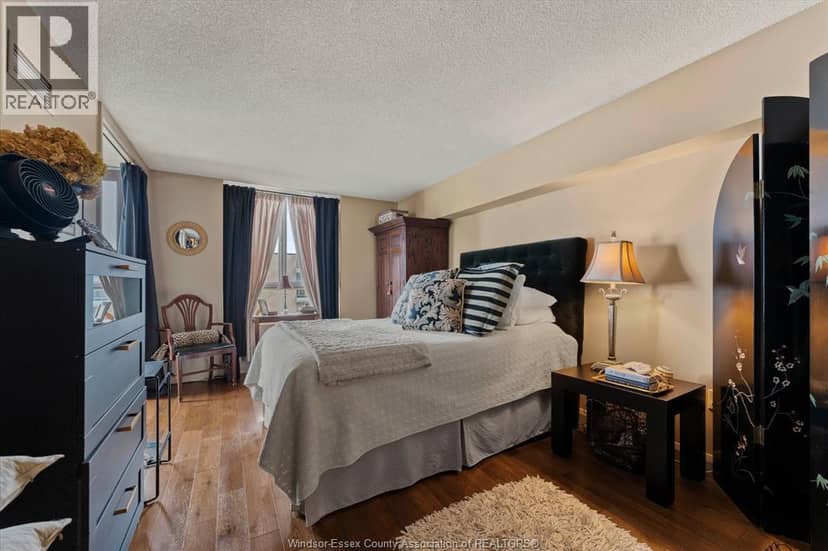 75 RIVERSIDE DRIVE East Unit# 1504 — photo 25 of 40