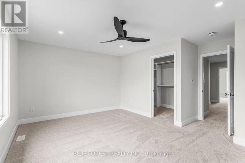 251 McTavish Street — photo 26 of 40