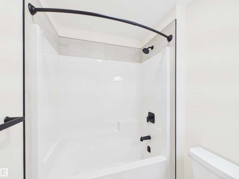 1092 McLeod Av — photo 33 of 40