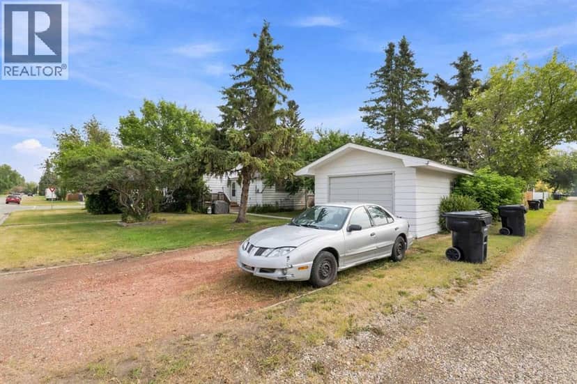 4737 48 Street — photo 30 of 37