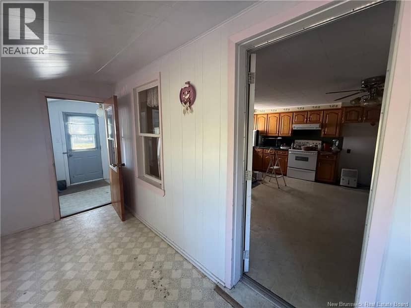 792 Rue Basque — photo 18 of 40