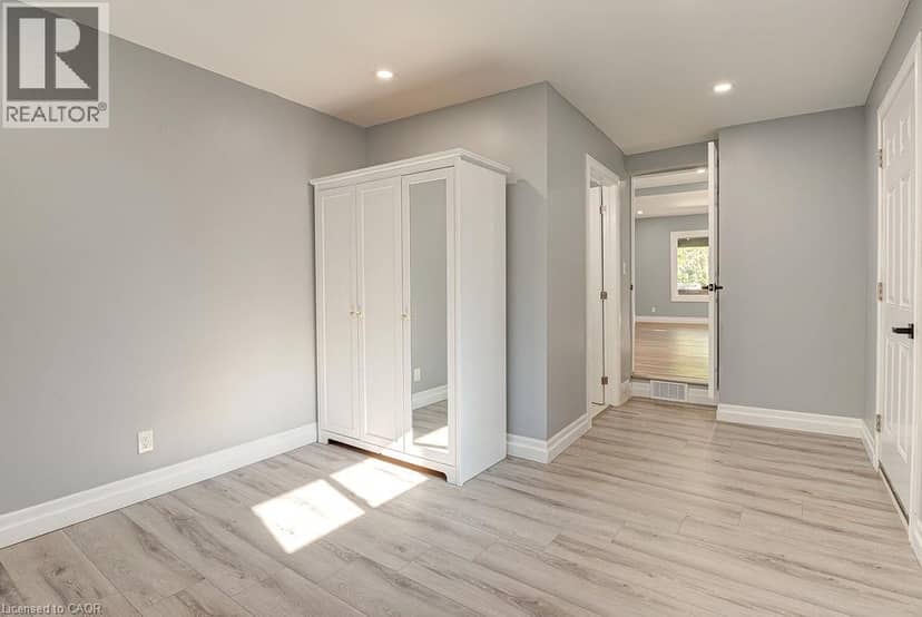 178 KENT Avenue — photo 15 of 33