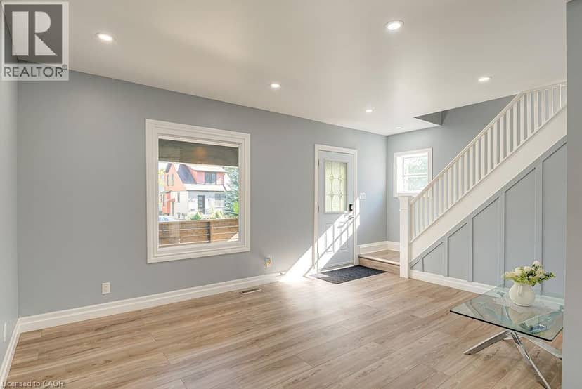 178 KENT Avenue — photo 8 of 33