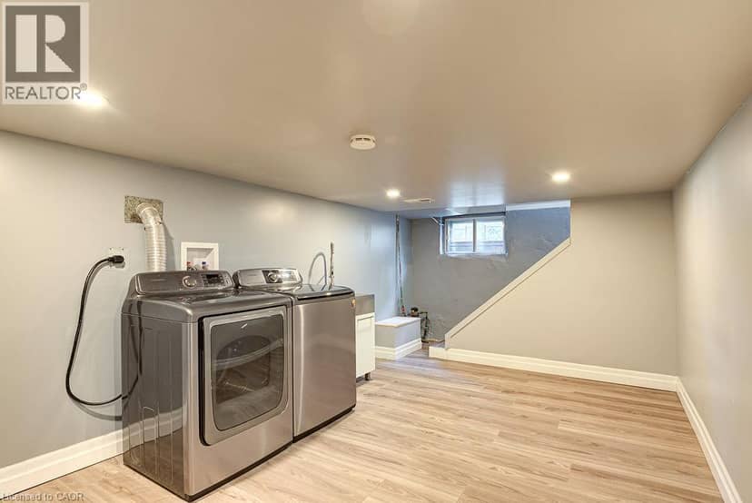 178 KENT Avenue — photo 27 of 33