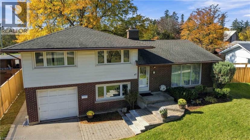 47 EVERGREEN Crescent — photo 35 of 40