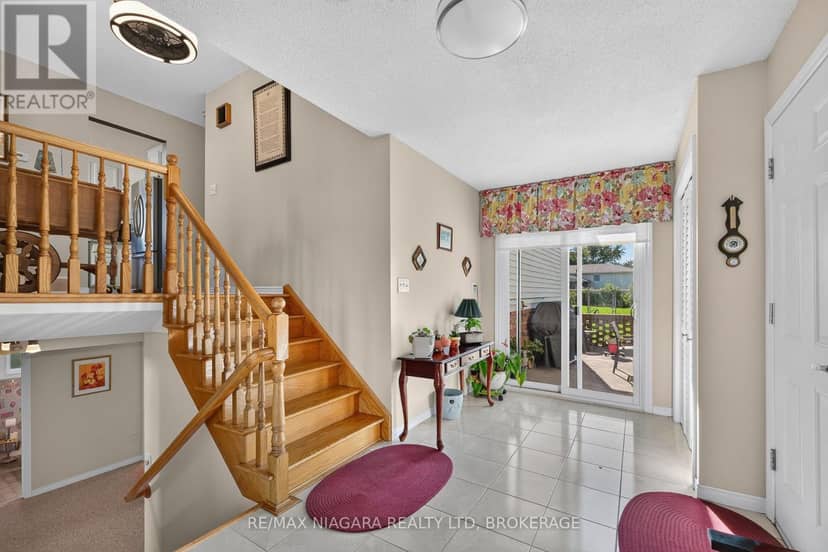 8230 Lexington Court — photo 9 of 40