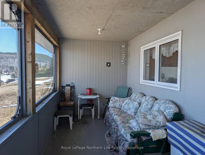 501182 Berry Road — photo 16 of 35