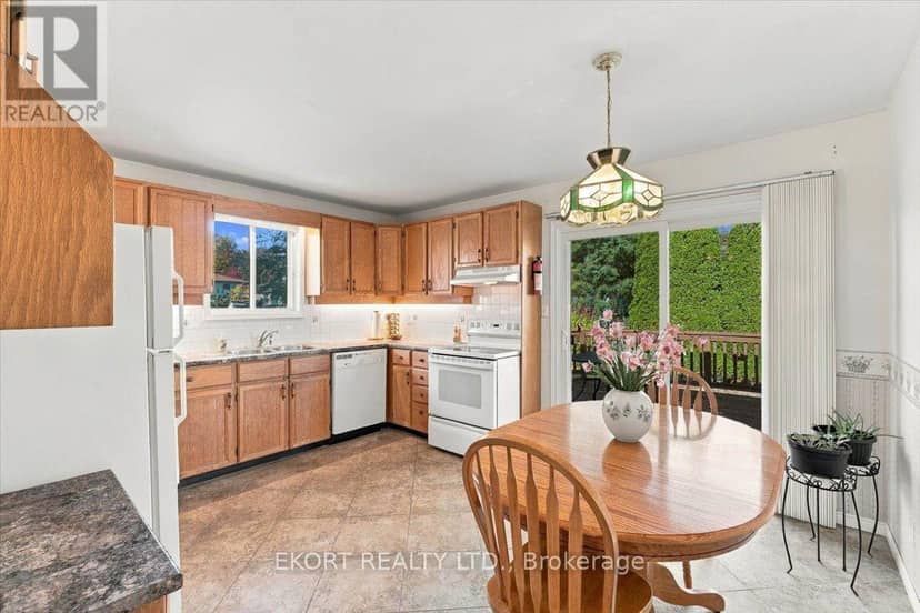 81 Parkview Heights — photo 9 of 39