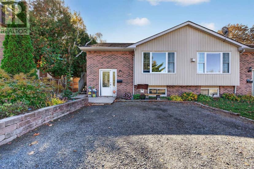 464 Henrietta Street, Gananoque