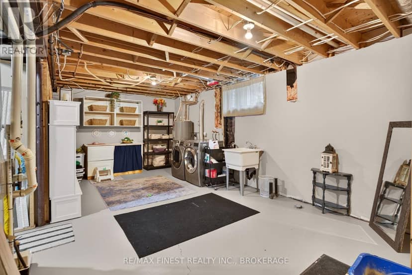 1287 Rockwood Drive — photo 34 of 40