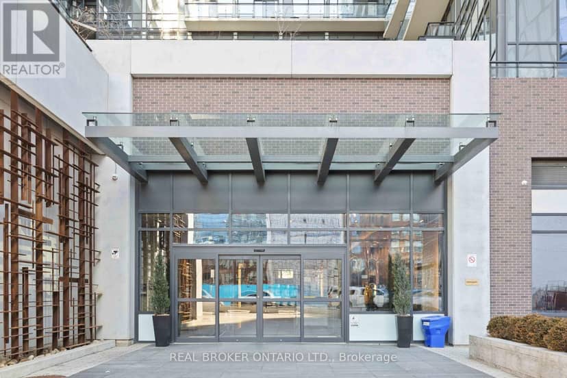 1518 - 460 Adelaide Street E, Toronto, photo 2