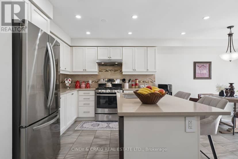 170 Elmer Adams Drive, Clarington, photo 4