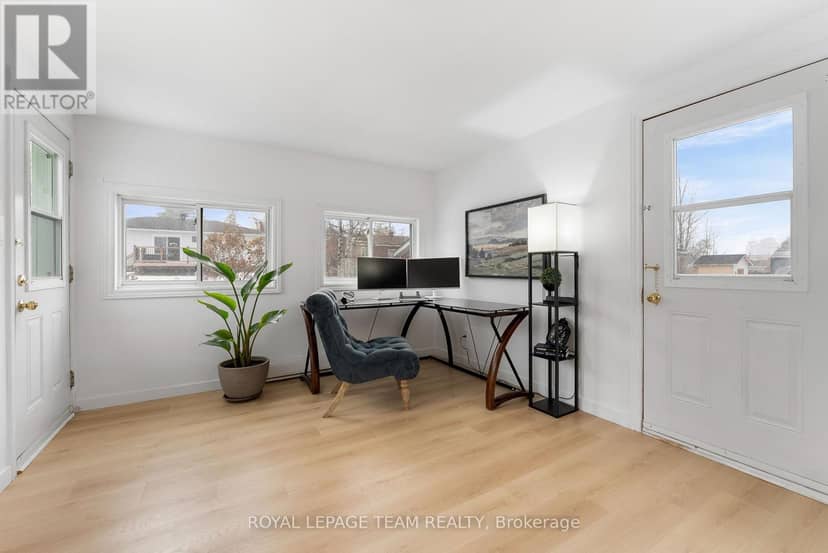 61 Herman Street — photo 13 of 25