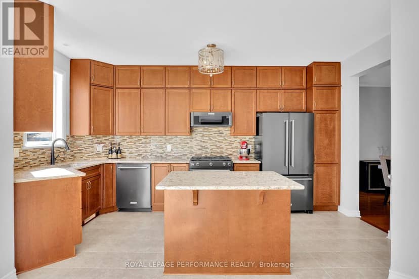 815 Slattery's Field Street — photo 11 of 40