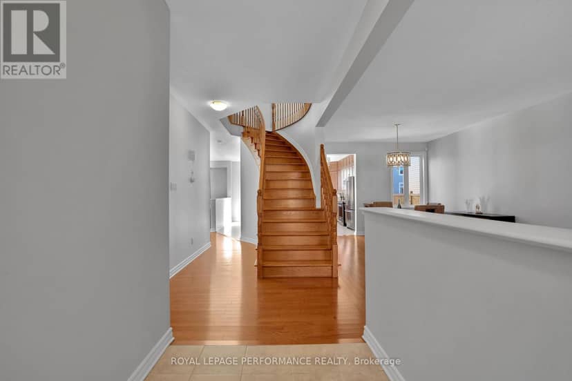 815 Slattery's Field Street, Ottawa, photo 5