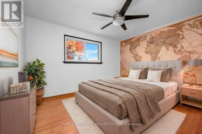 18 Silver Aspen Crescent — photo 25 of 40