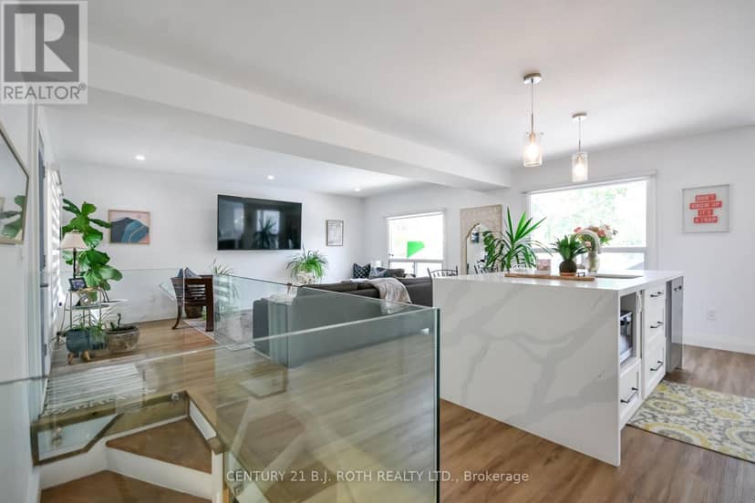 7 Wesley Street — photo 11 of 40