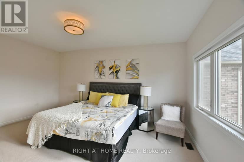 94 Kirby Avenue — photo 14 of 36