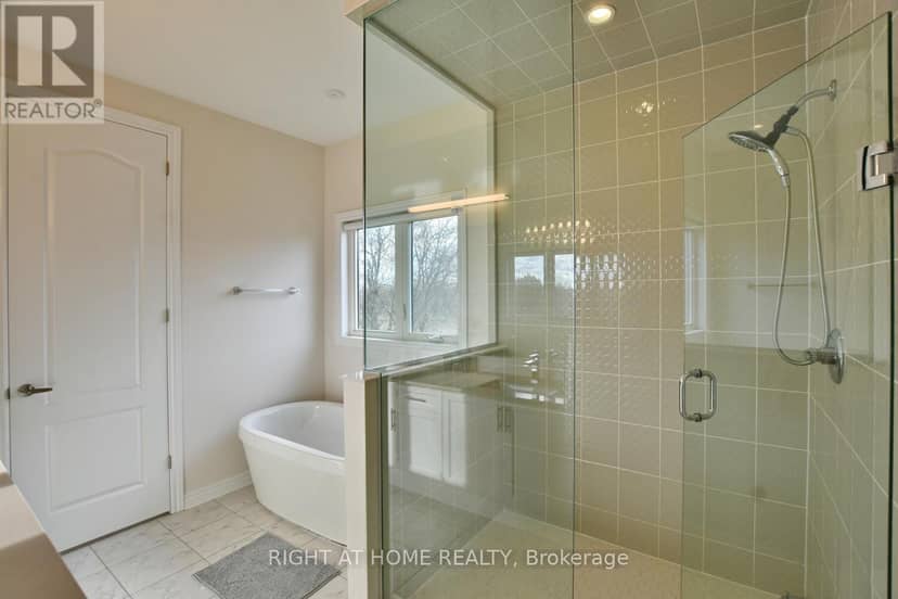94 Kirby Avenue — photo 15 of 36