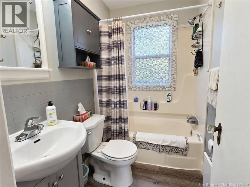 473 Elmwood Drive, Moncton, photo 4