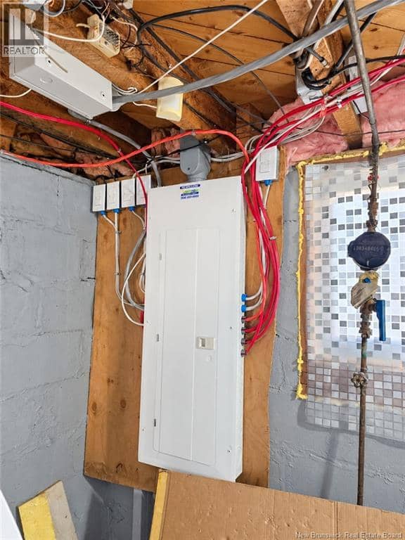 473 Elmwood Drive — photo 9 of 11