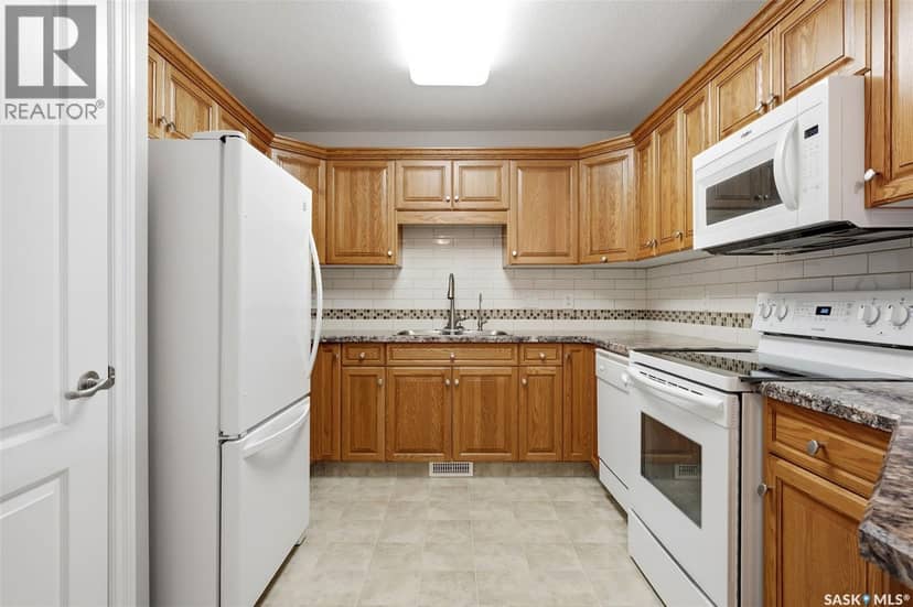 403 2885 Arens Road E — photo 11 of 40