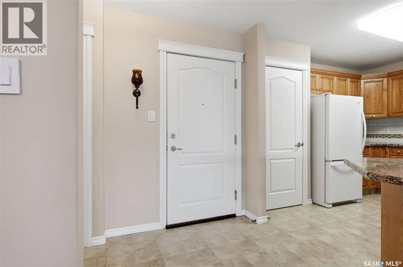 403 2885 Arens Road E, Regina, photo 3
