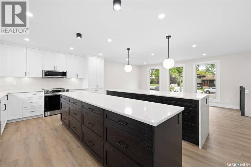 10 Selkirk CRESCENT — photo 13 of 40