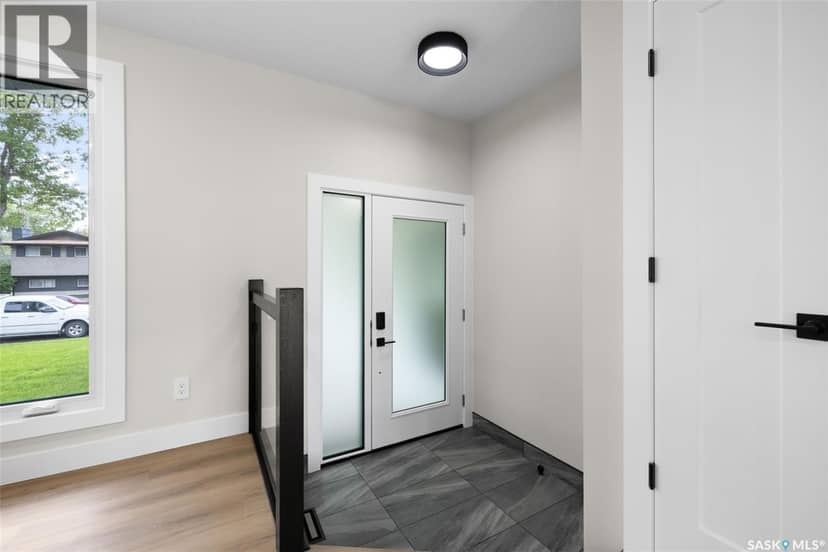 10 Selkirk CRESCENT, Regina, photo 2