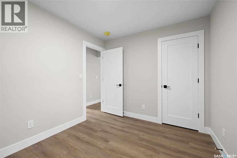 10 Selkirk CRESCENT — photo 23 of 40
