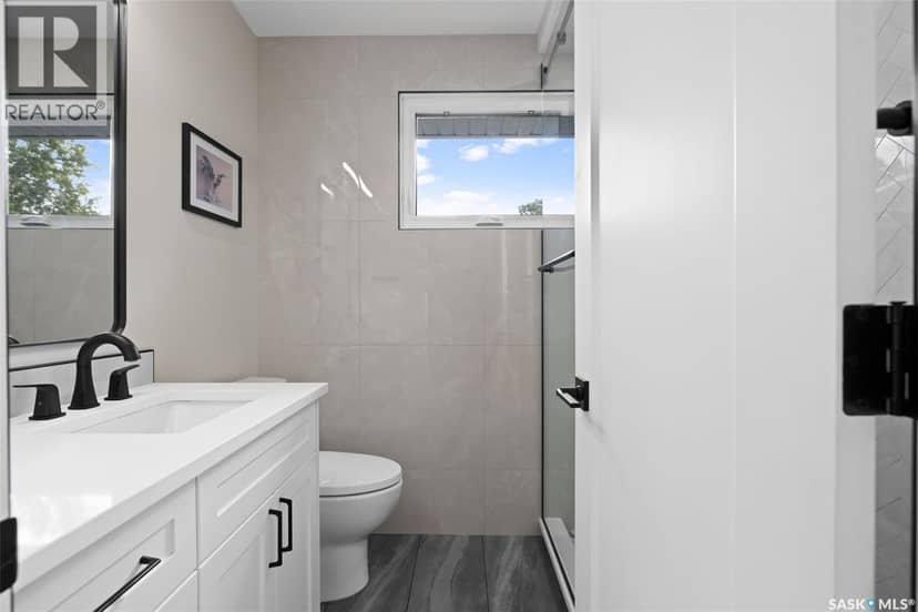 10 Selkirk CRESCENT — photo 36 of 40